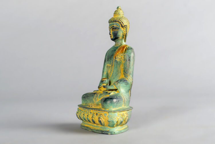 Buda en Bronce  Verde base Flor de loto - Imagen 3